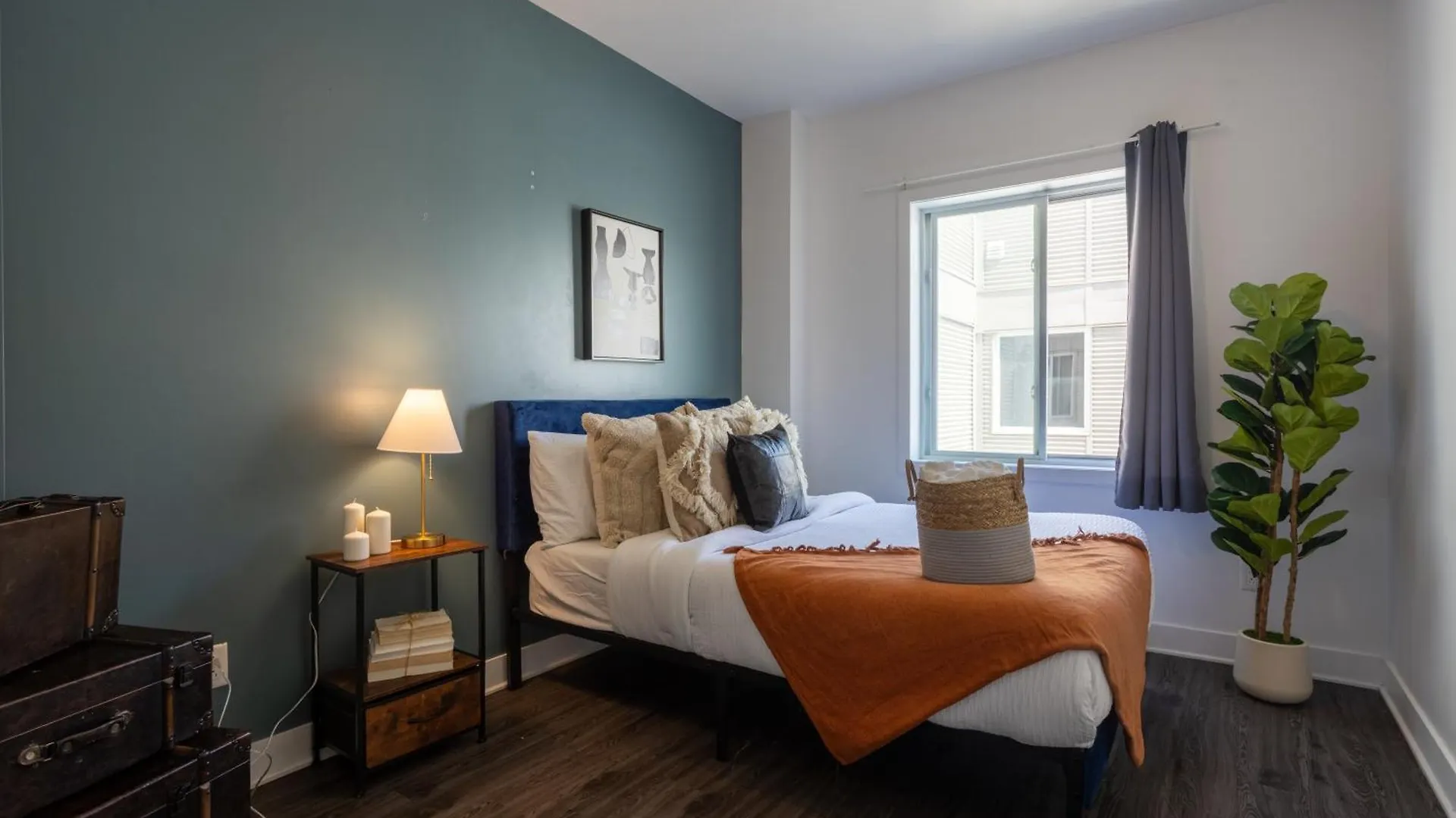 Apartment Wonderful 4 Bedroom Home In The Heart Of Downtown Montreal Canada