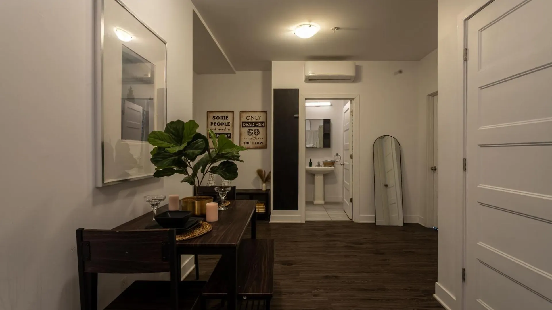 Wonderful 4 Bedroom Home In The Heart Of Downtown Montreal 0*,  Canada
